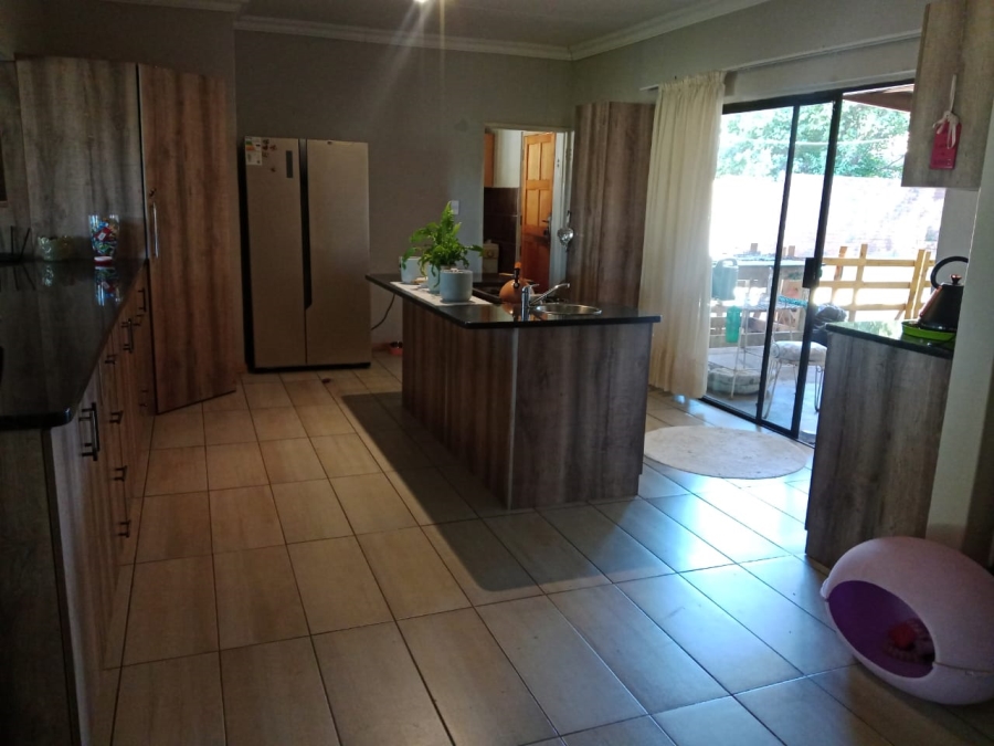 To Let 4 Bedroom Property for Rent in Kuruman Northern Cape
